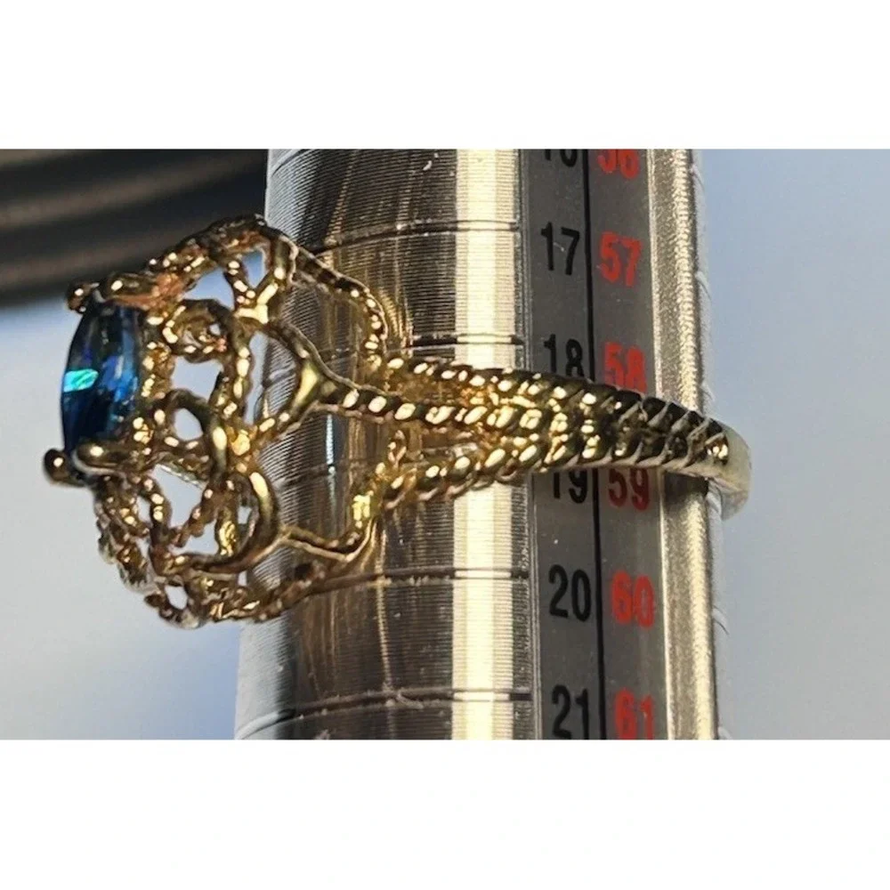Costume Jewelry Blue Stone Ring Size 8.5